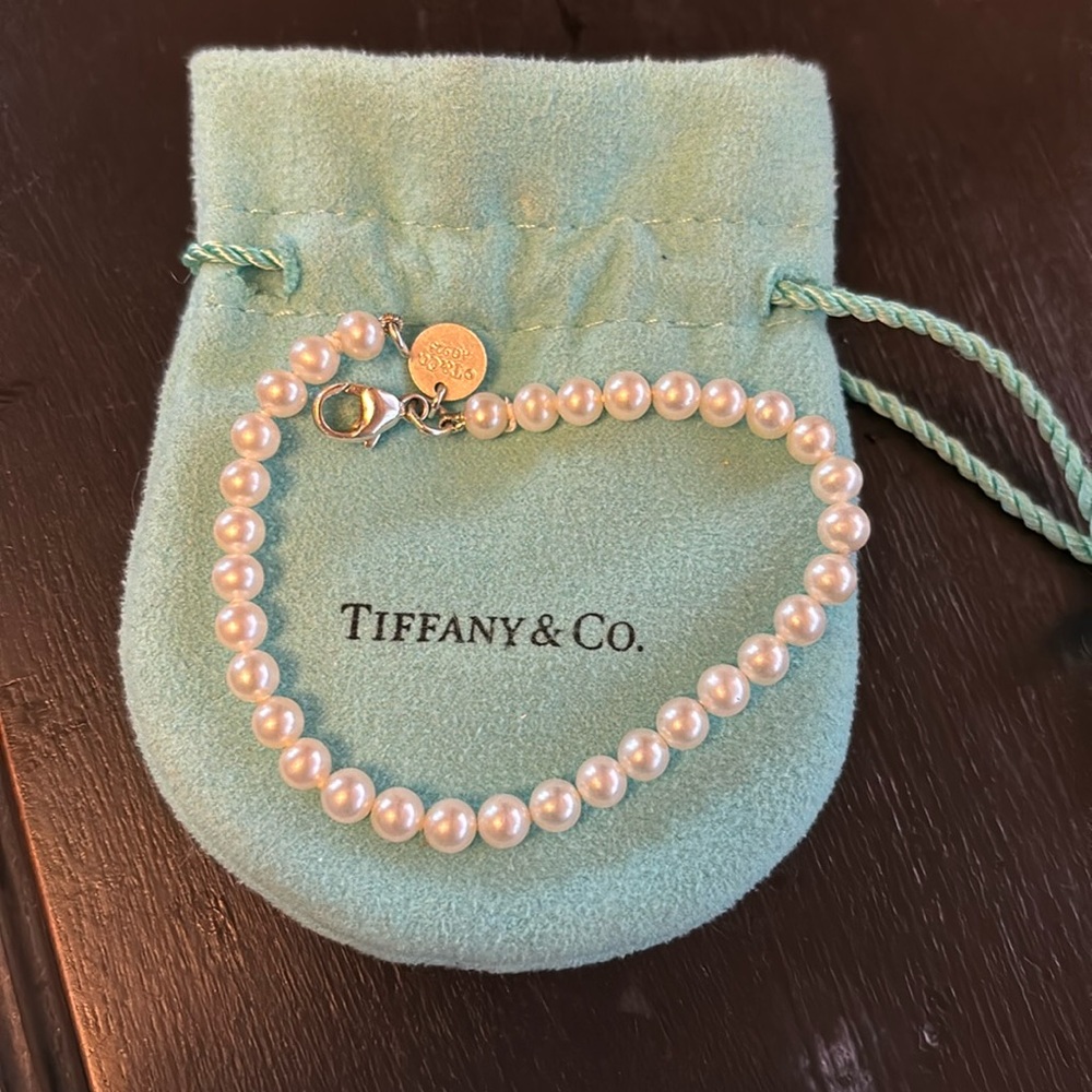 Small pearl bracelet